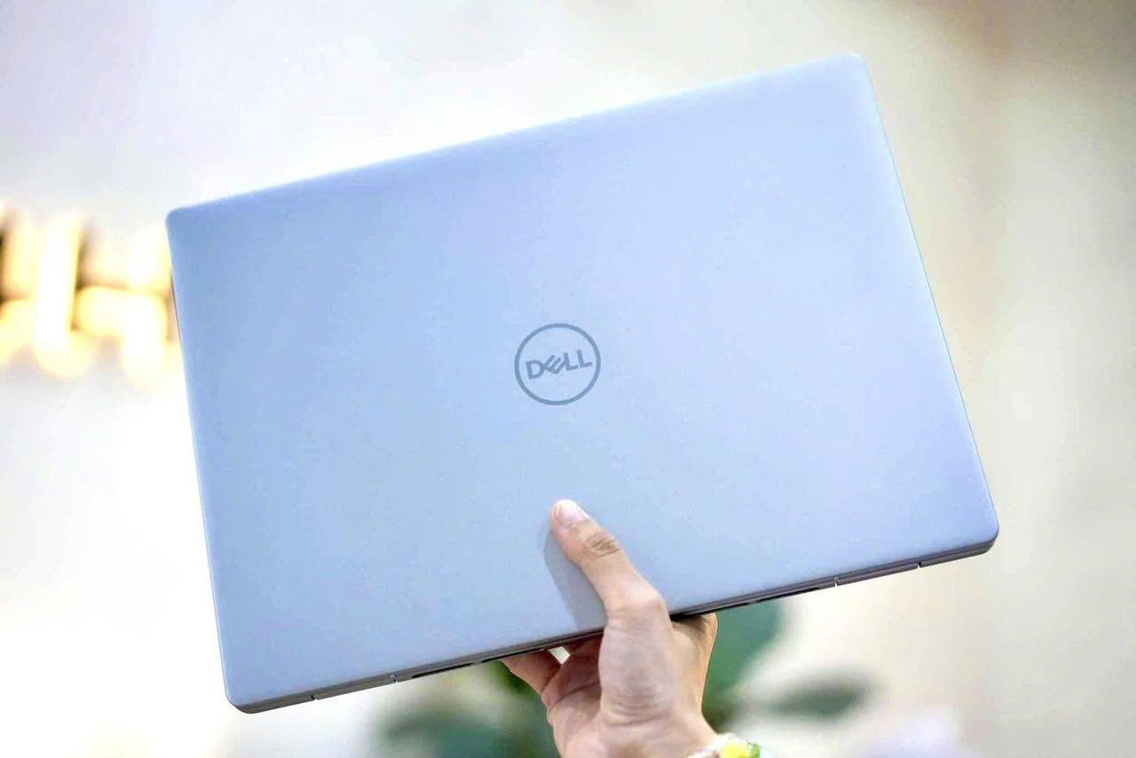 LAPTOP DELL INSPIRON 7440 PLUS 2024