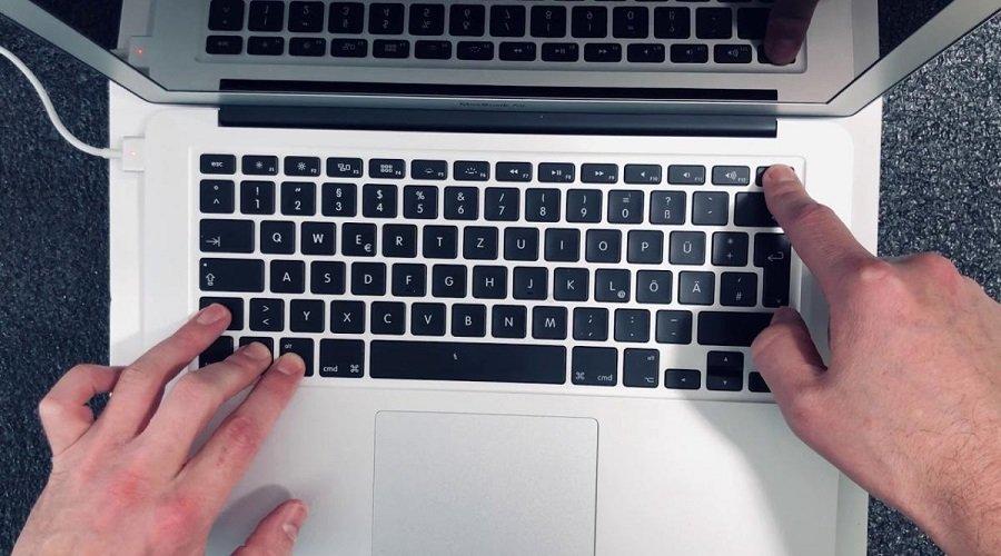 Cách sửa lỗi MacBook bị đen màn hình(Update 2025)