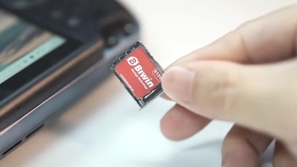 SSD Mini Sắp Ra Mắt: Tốc Độ Siêu Nhanh, Kích Thước Siêu Nhỏ