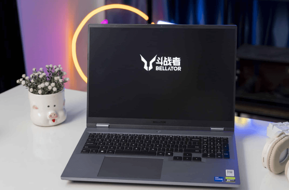Laptop Lenovo Lecoo Fighter 7000P (2026) (AICore 7-245HX, 16GB, 512GB, 16.0" 2.5K 180Hz, RTX 5060 8G, Win 11, Grey