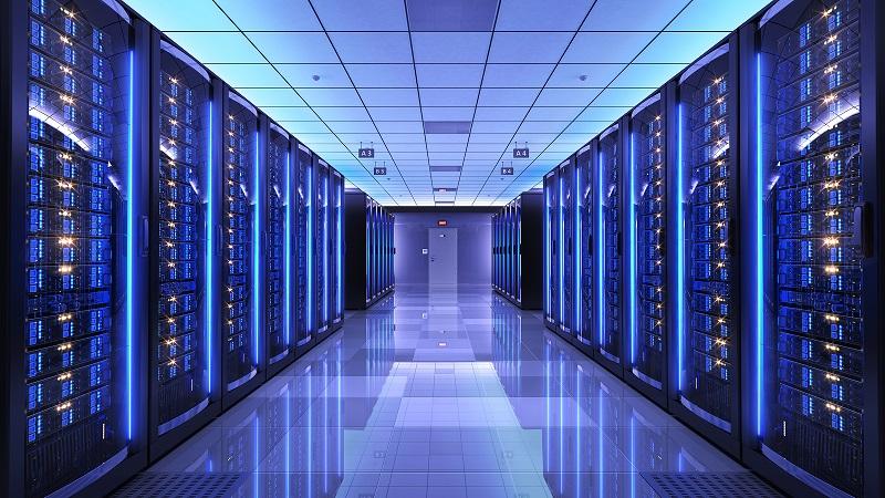 Server là gì và tại sao vai trò của nó lại quan trọng đối với hệ thống thông tin?