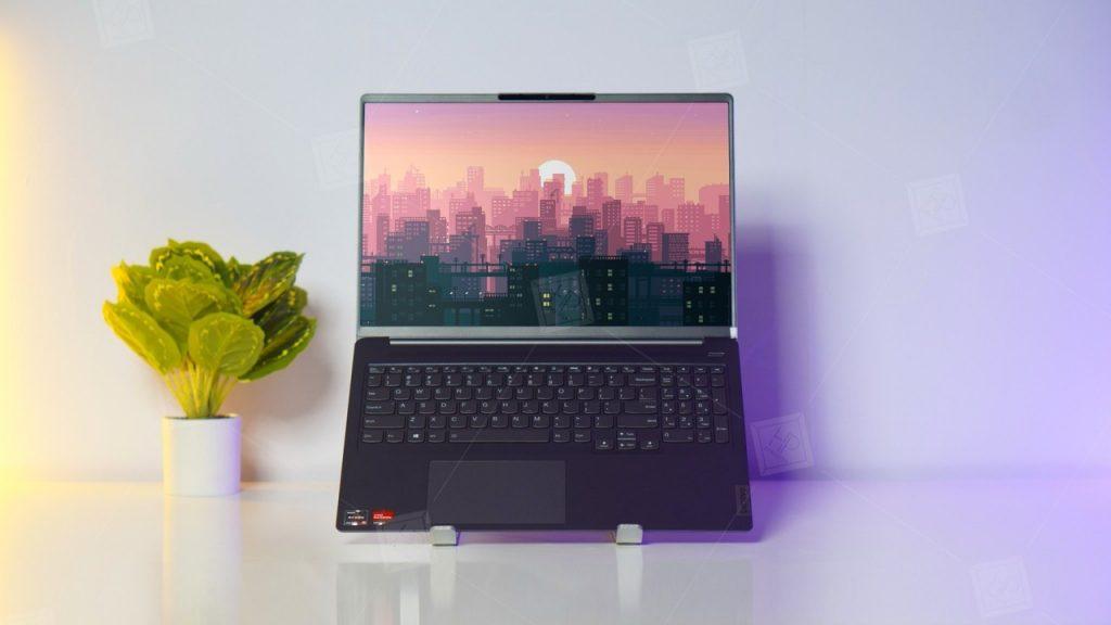Laptop Cho Sinh Viên Ngành Xã Hội: Có Nên Chọn Hiệu Suất Cao?