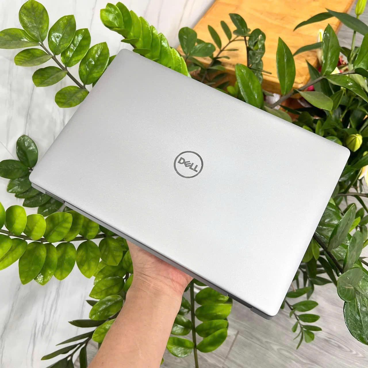 LAPTOP DELL LATITUDE 5411