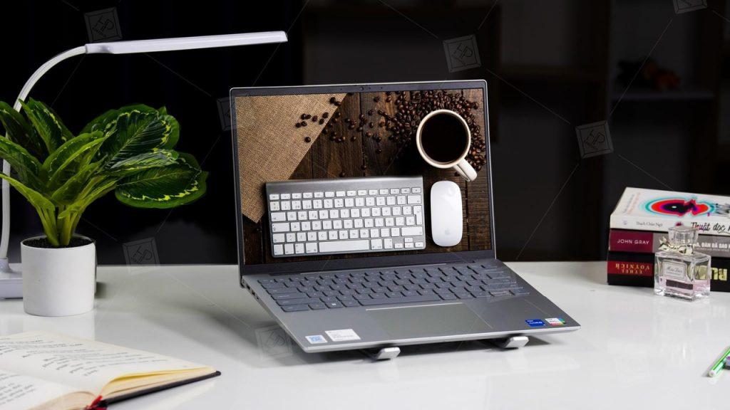 Sinh viên nên mua laptop văn phòng hay laptop gaming?