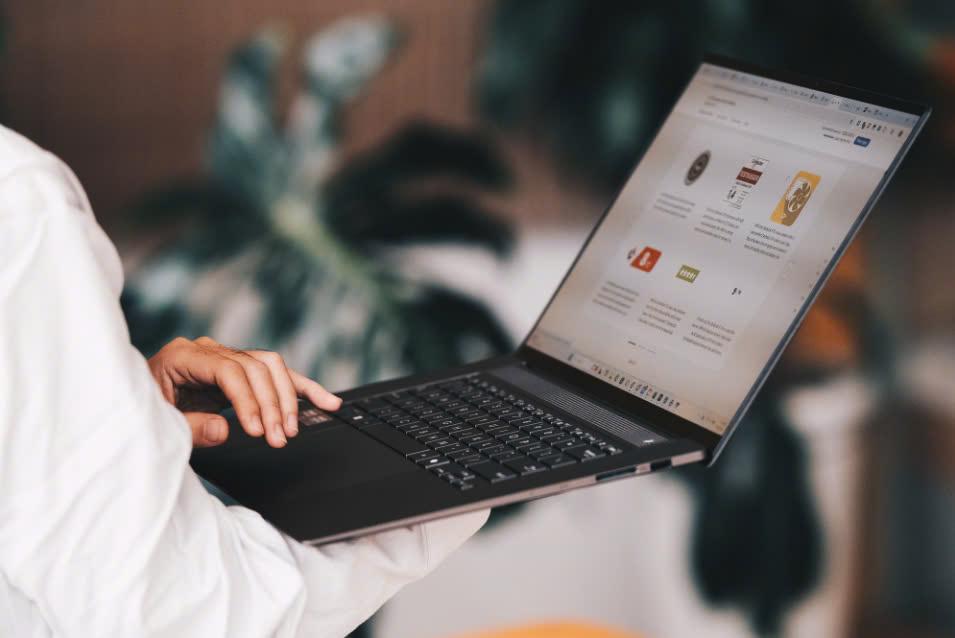 Ra Mắt Laptop AI 16-inch Zenbook S16: Trọng Lượng Siêu Nhẹ, Màn Hình Lumina OLED 3K, Chip AMD Ryzen AI